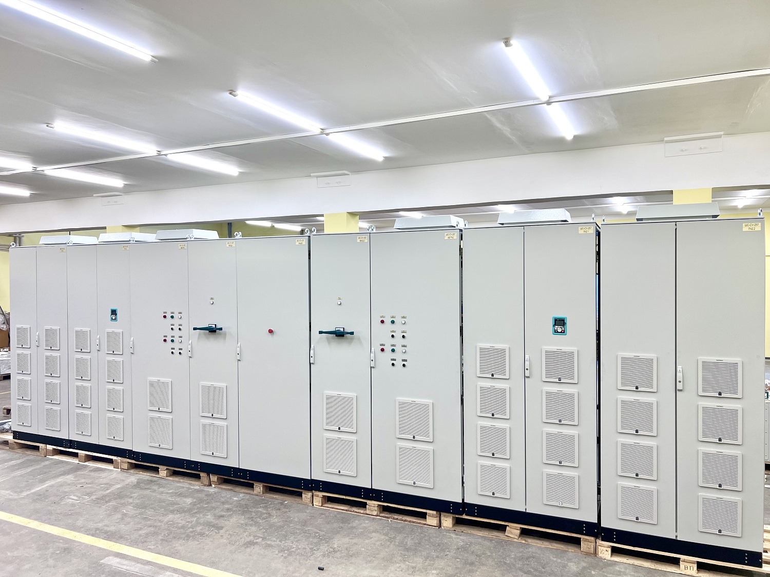 Шкаф управления для конвейера на золотодобывающем предприятии